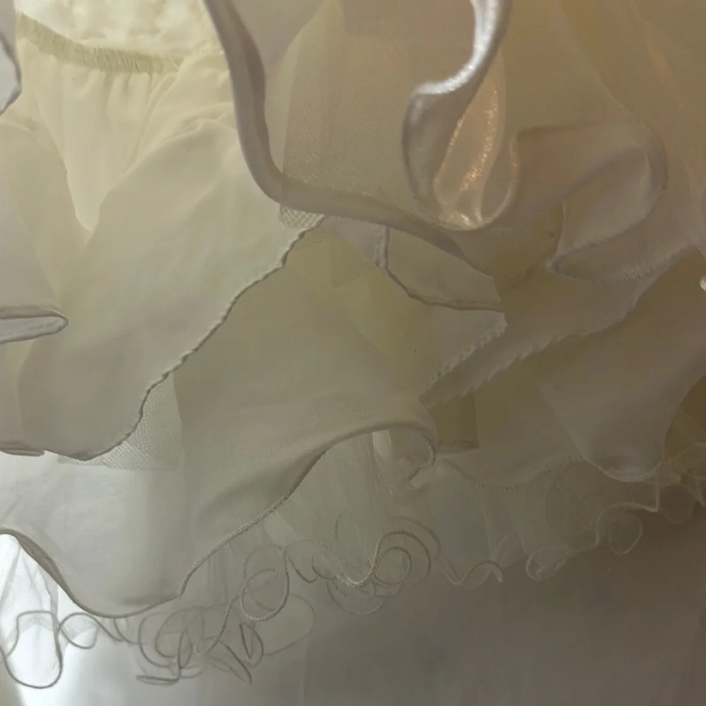White Theater Costume with Lace and Puffy Sleeves